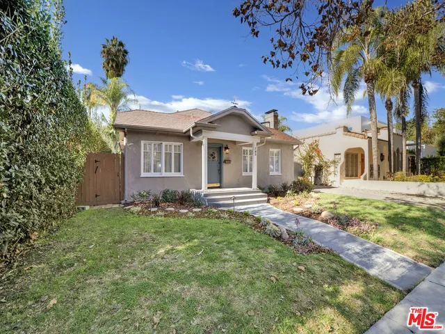 $8,900 | 743 North Orange Drive, Los Angeles, CA 90038