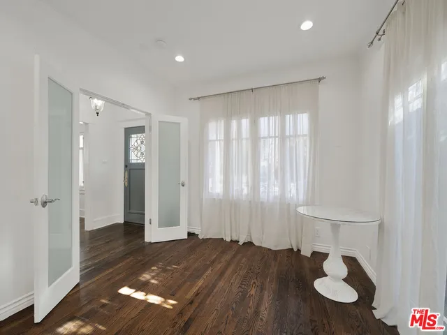 $8,900 | 743 North Orange Drive, Los Angeles, CA 90038