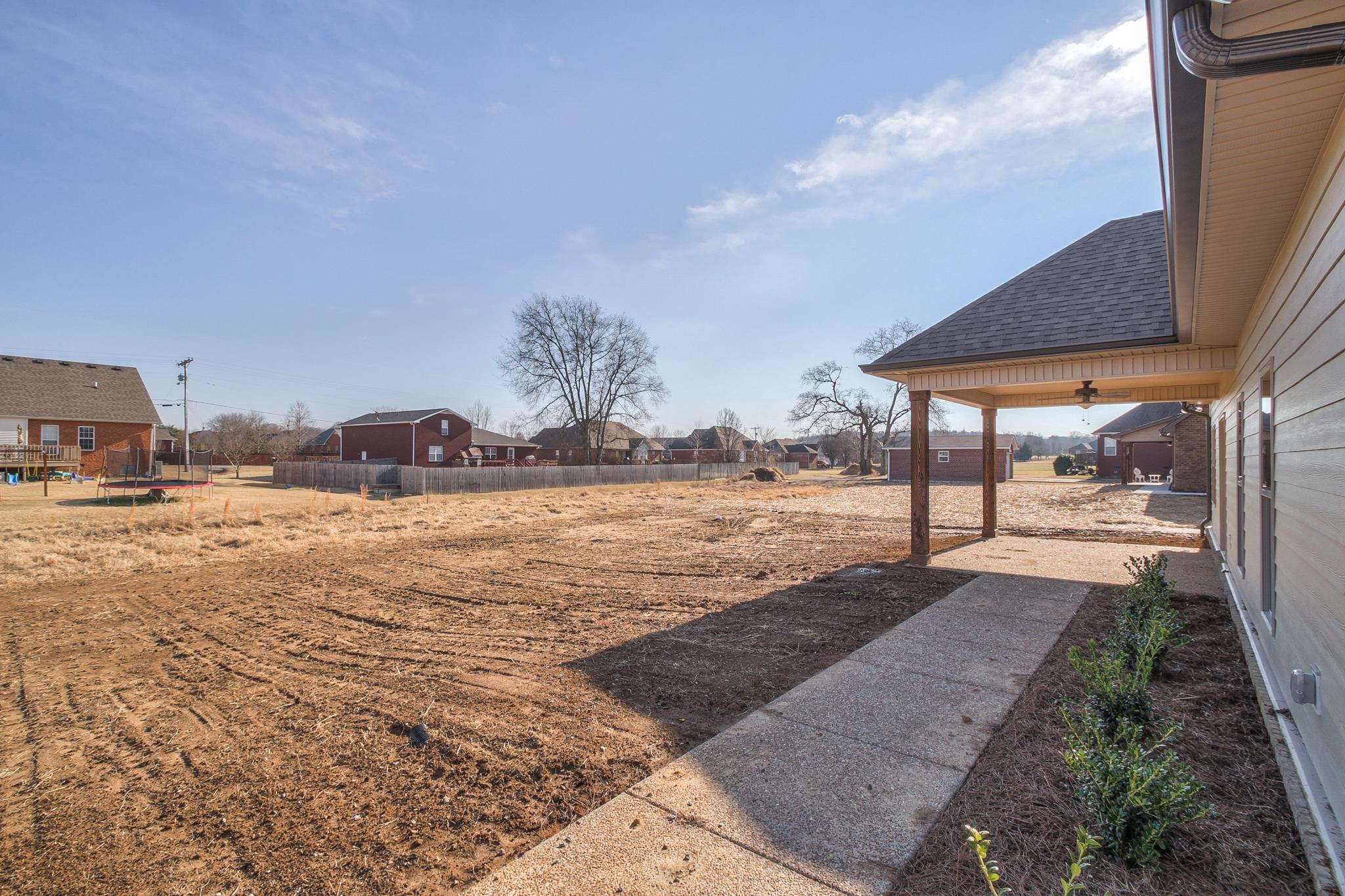 55 Harbor Pointe Lebanon, TN 37087 - Photo 7 of 29 a view of a backyard of the house