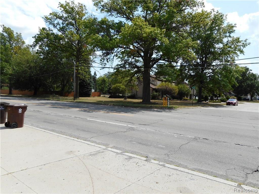 34600 Van Born Road Wayne, MI 48184 - Photo 26 of 29 DSCN0037.JPG