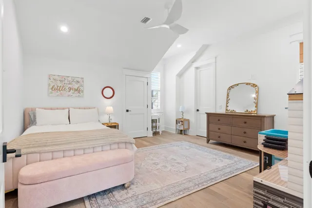 a view of a house with backyard and porch