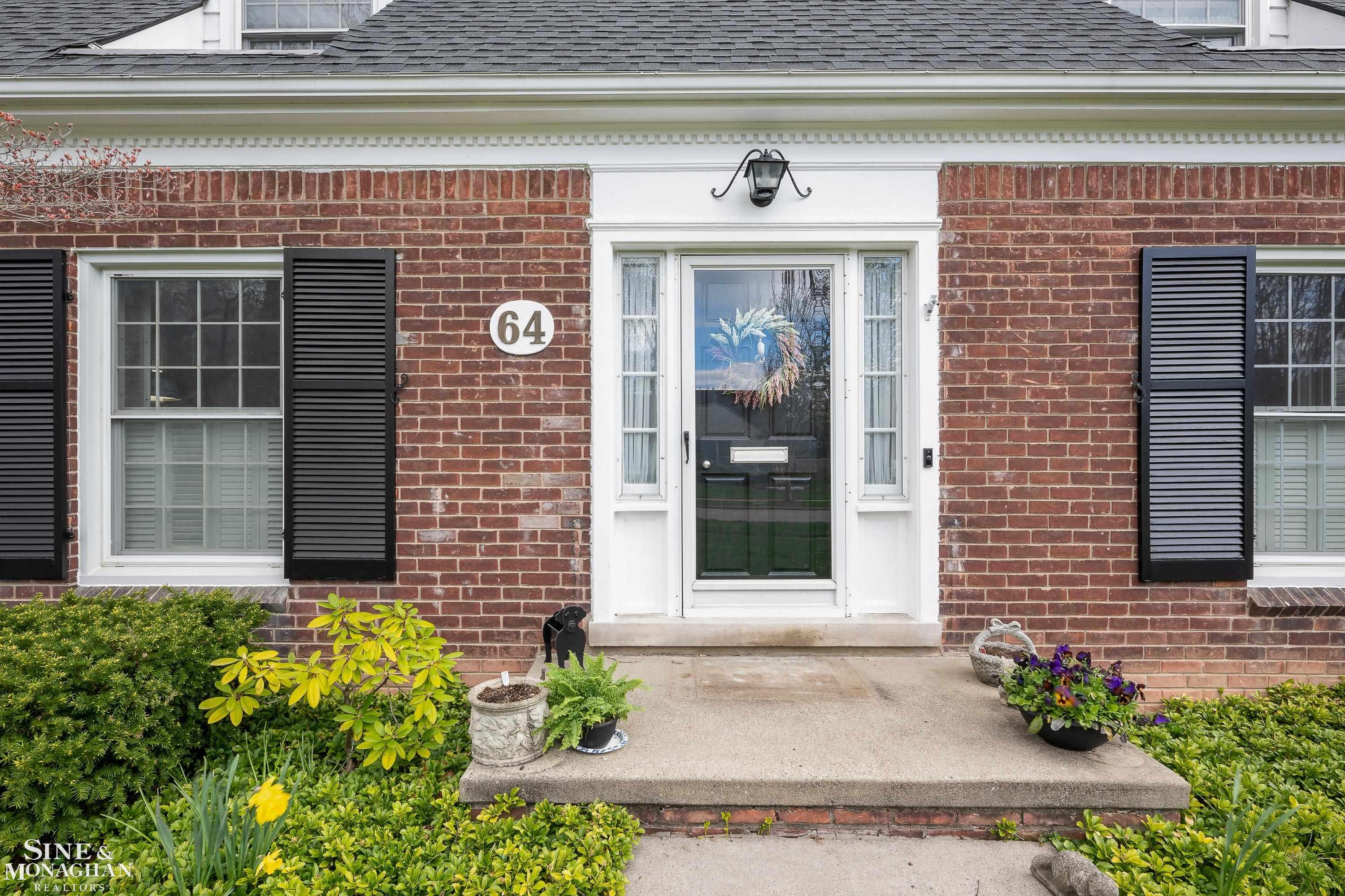 64 Hawthorne Road Grosse Pointe, MI 48236 - Photo 2 of 73 50139450-4919df18-b67d-4df9-924f-c69d7e3ce4da.JPG