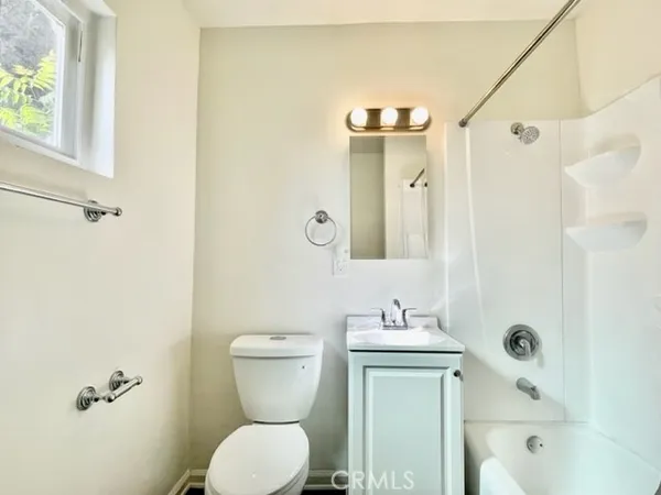 $1,995 | 1811 West Sallie Lane, Unit 7, Anaheim, CA 92804