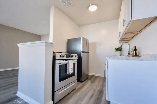 $1,995 | 1811 West Sallie Lane, Unit 7, Anaheim, CA 92804