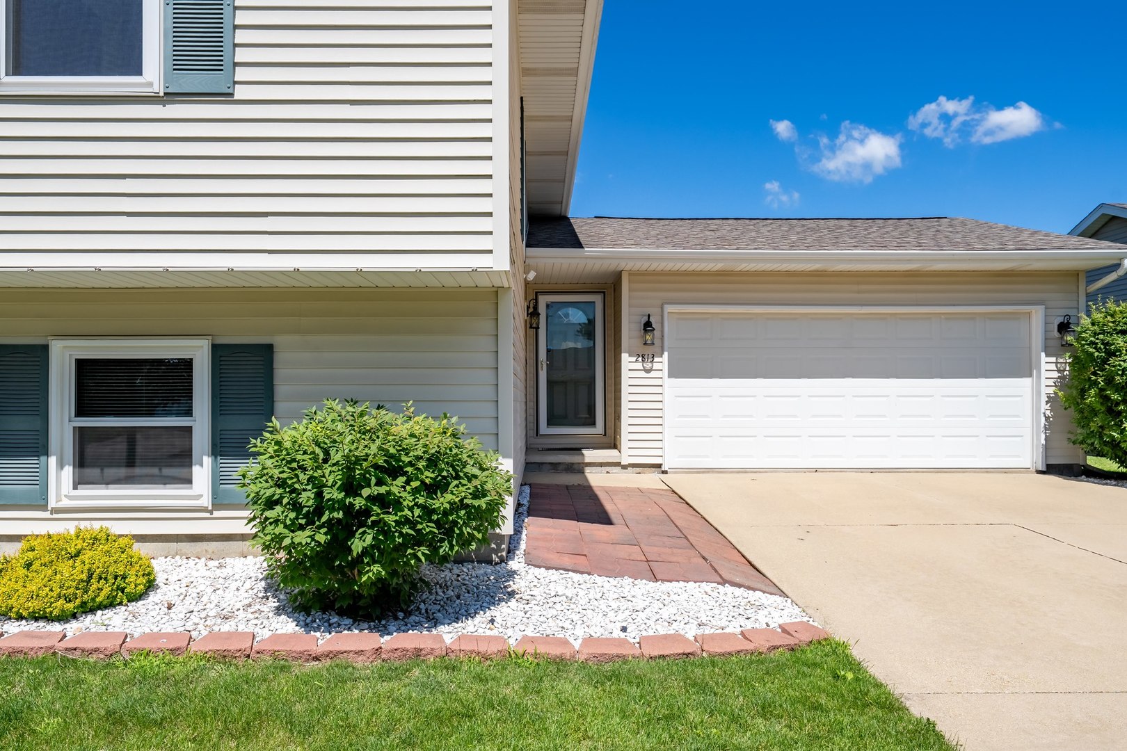 2813 Rocksbury Drive Bloomington, IL 61705 - Photo 31 of 39