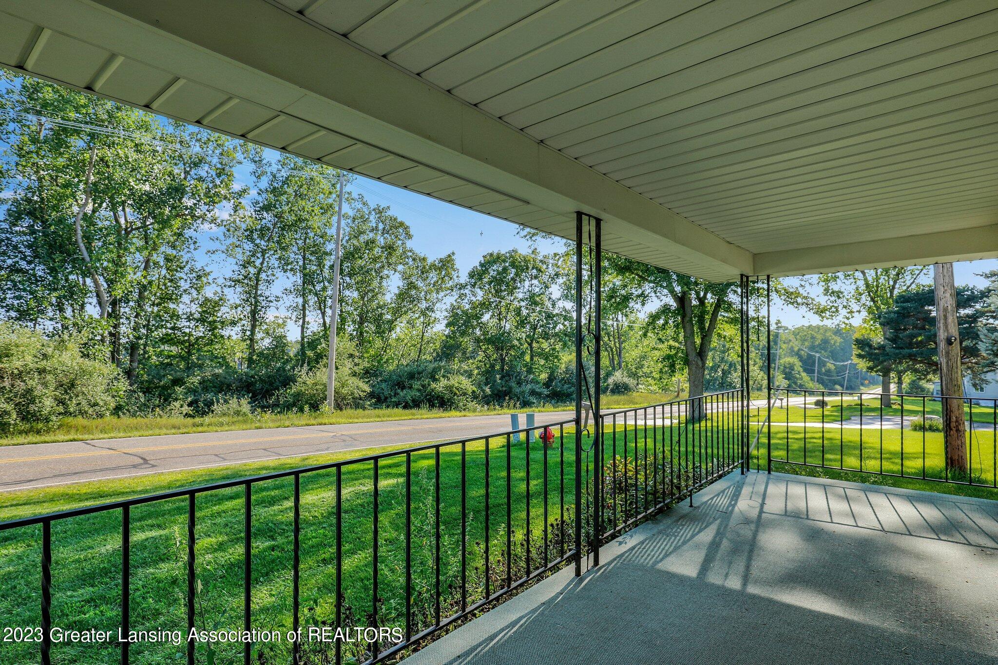 1065 East Stoll Road Lansing, MI 48906 - Photo 8 of 36 26-web-or-mls-Open Ended Media-25