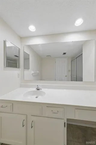 $249,900 | 2037 Trailcrest Lane, Unit 7, St. Louis, MO 63122