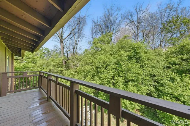 $249,900 | 2037 Trailcrest Lane, Unit 7, St. Louis, MO 63122