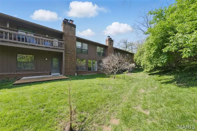 $249,900 | 2037 Trailcrest Lane, Unit 7, St. Louis, MO 63122