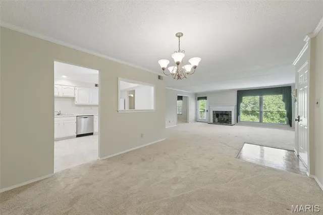 $249,900 | 2037 Trailcrest Lane, Unit 7, St. Louis, MO 63122