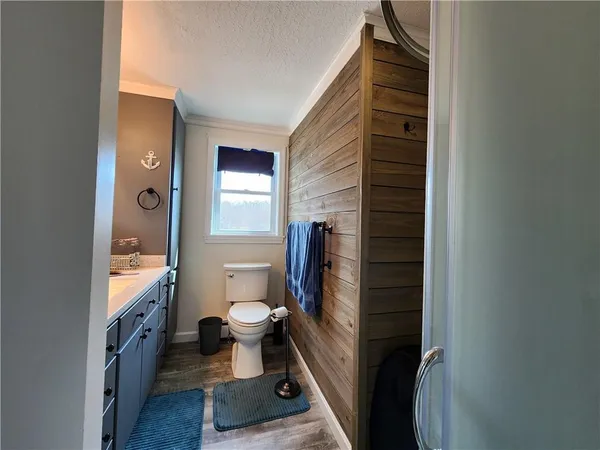 $850,000 | 670 Latonka Drive, Mercer, PA 16137