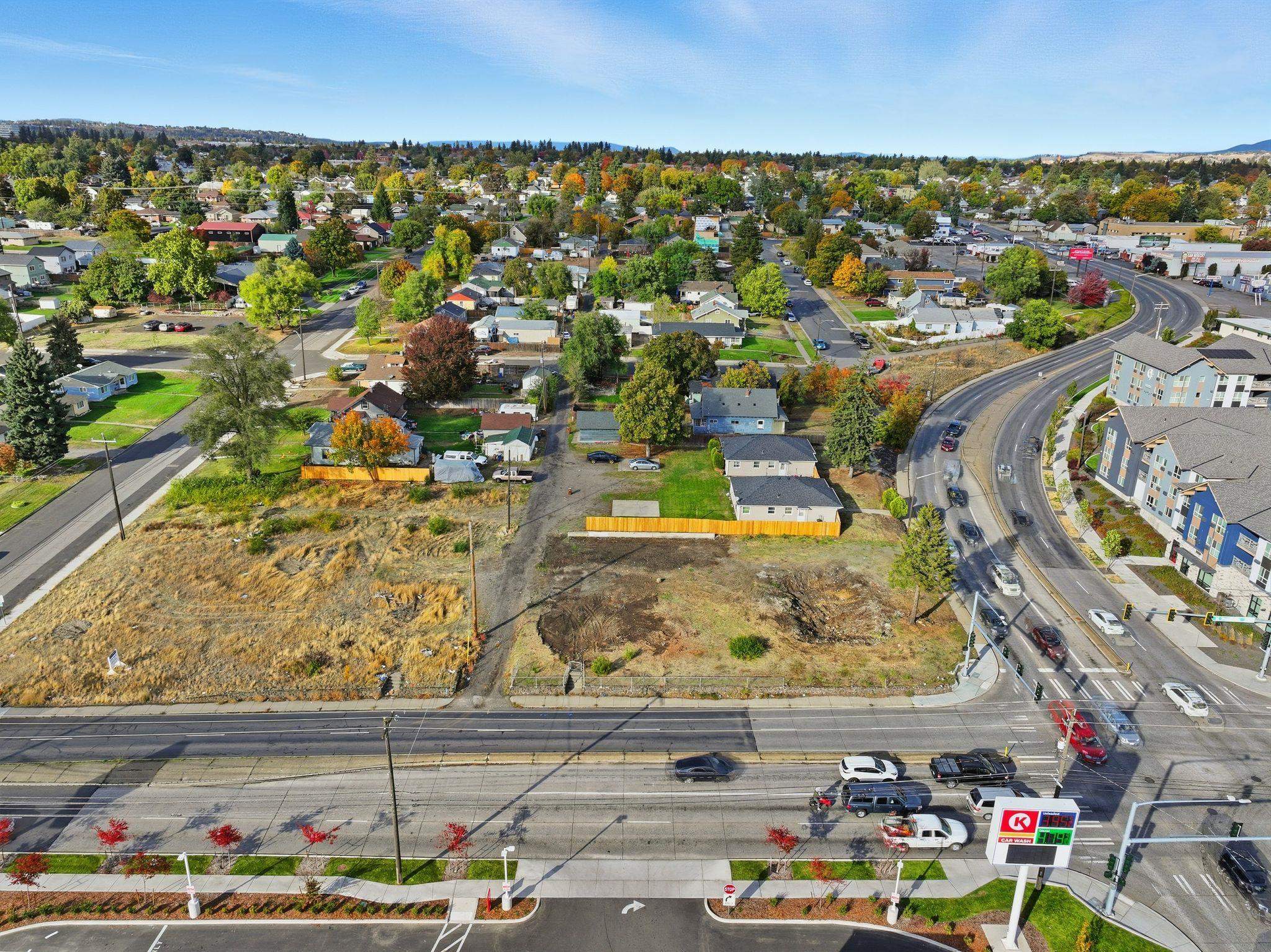 817 East North Foothills Drive Spokane, WA 99207 - Photo 2 of 19