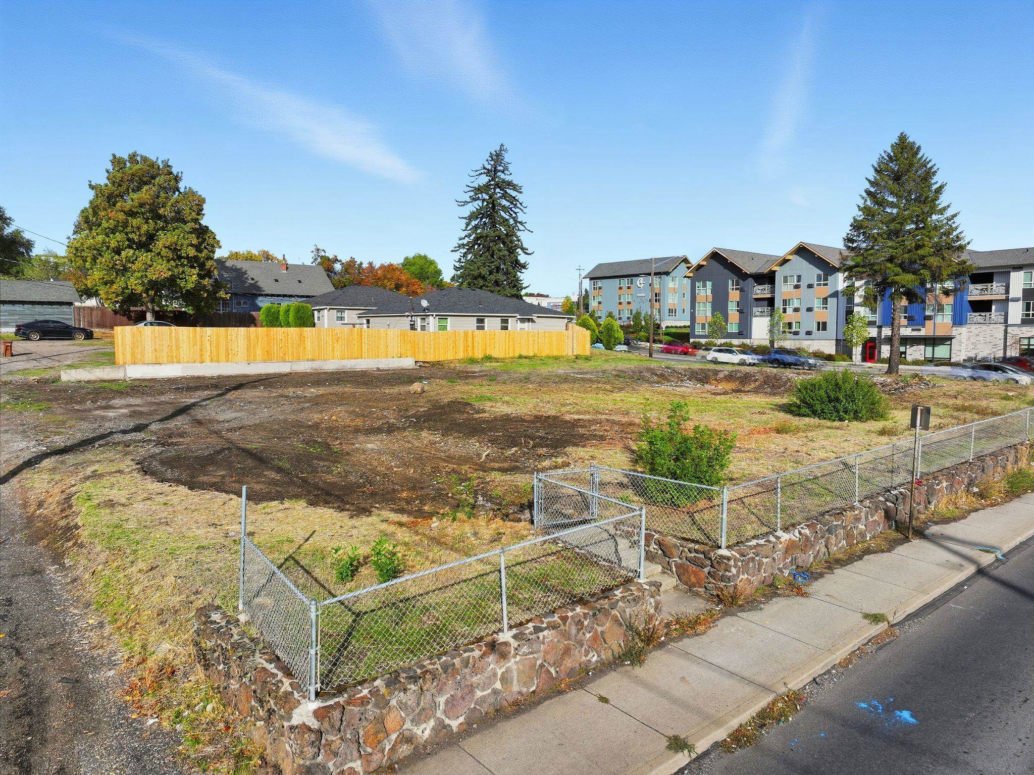 817 East North Foothills Drive Spokane, WA 99207 - Photo 4 of 19