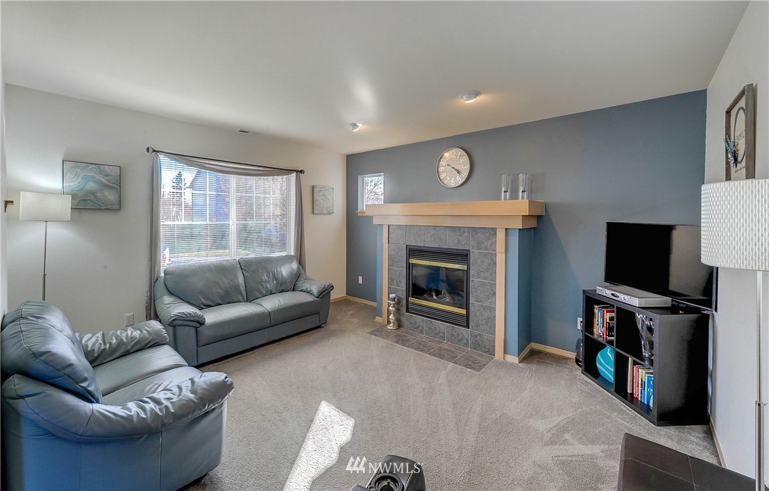 4009 154th Place Southeast Bothell, WA 98012 - Photo 4 of 25