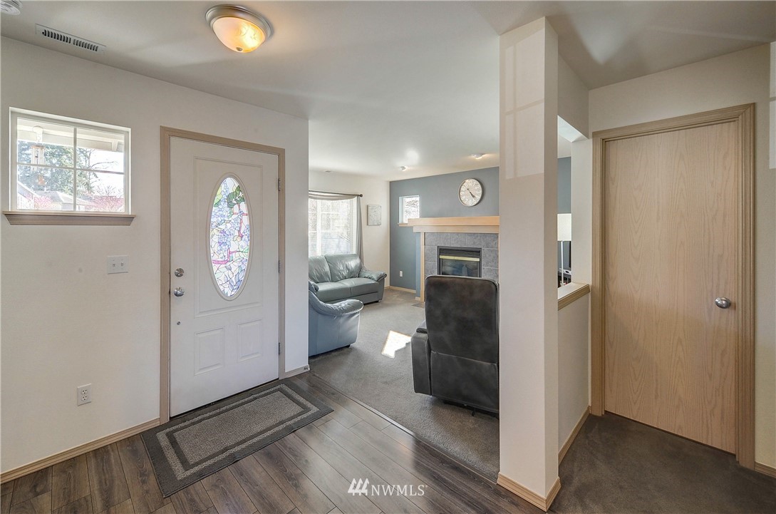 4009 154th Place Southeast Bothell, WA 98012 - Photo 5 of 25