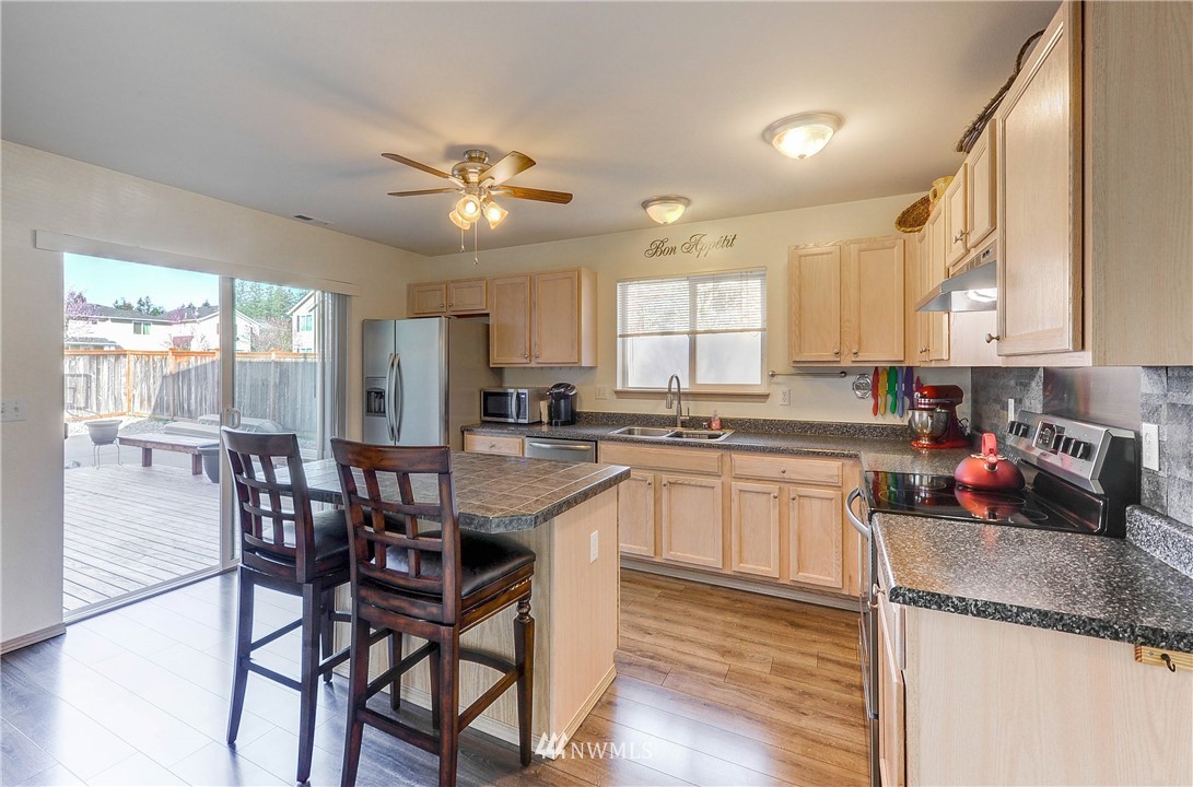 4009 154th Place Southeast Bothell, WA 98012 - Photo 7 of 25