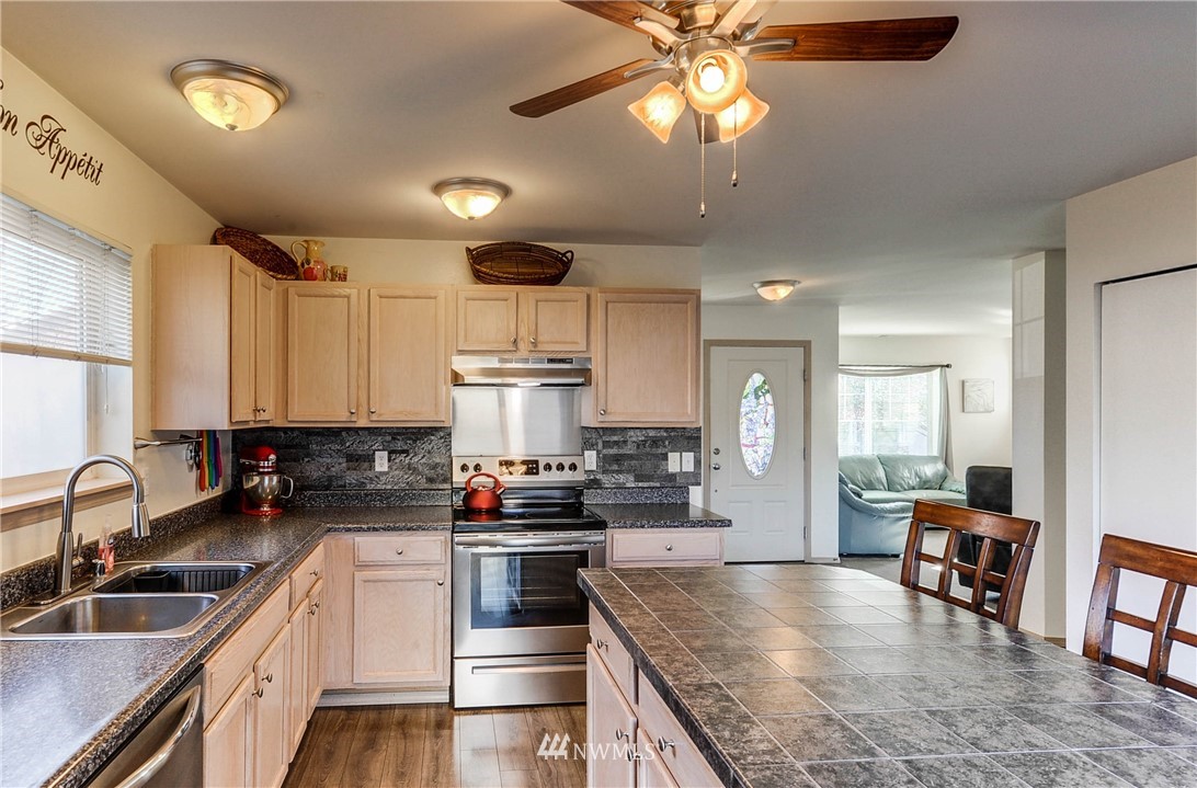 4009 154th Place Southeast Bothell, WA 98012 - Photo 8 of 25