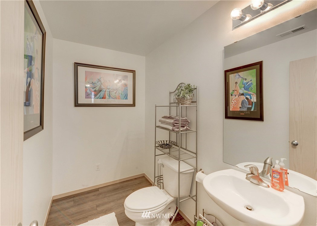 4009 154th Place Southeast Bothell, WA 98012 - Photo 10 of 25