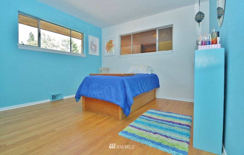 1115 Darling Road Northwest Bremerton, WA 98311 - Photo 13 of 18 Gallery Image 13