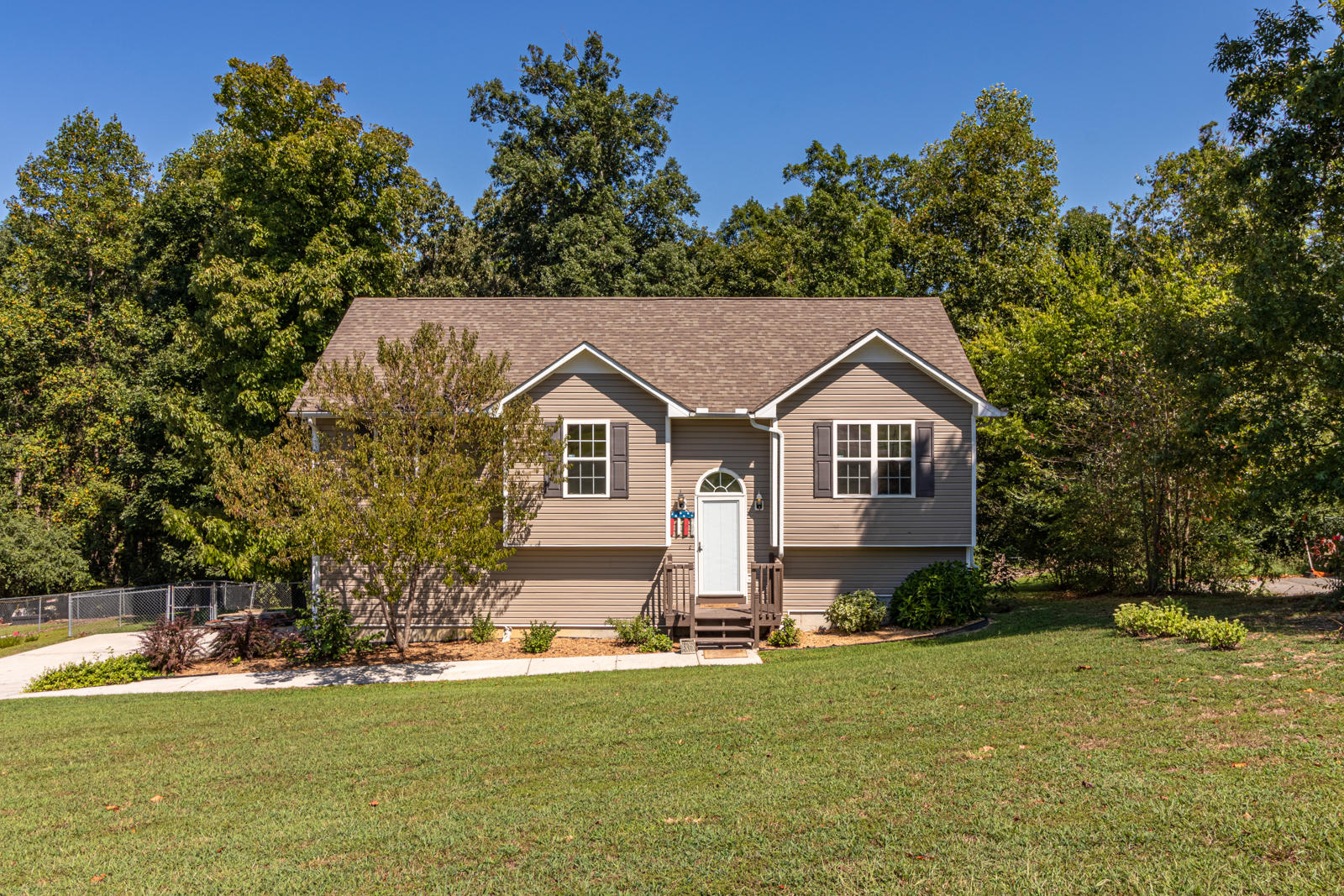340 Brody Dr-1
