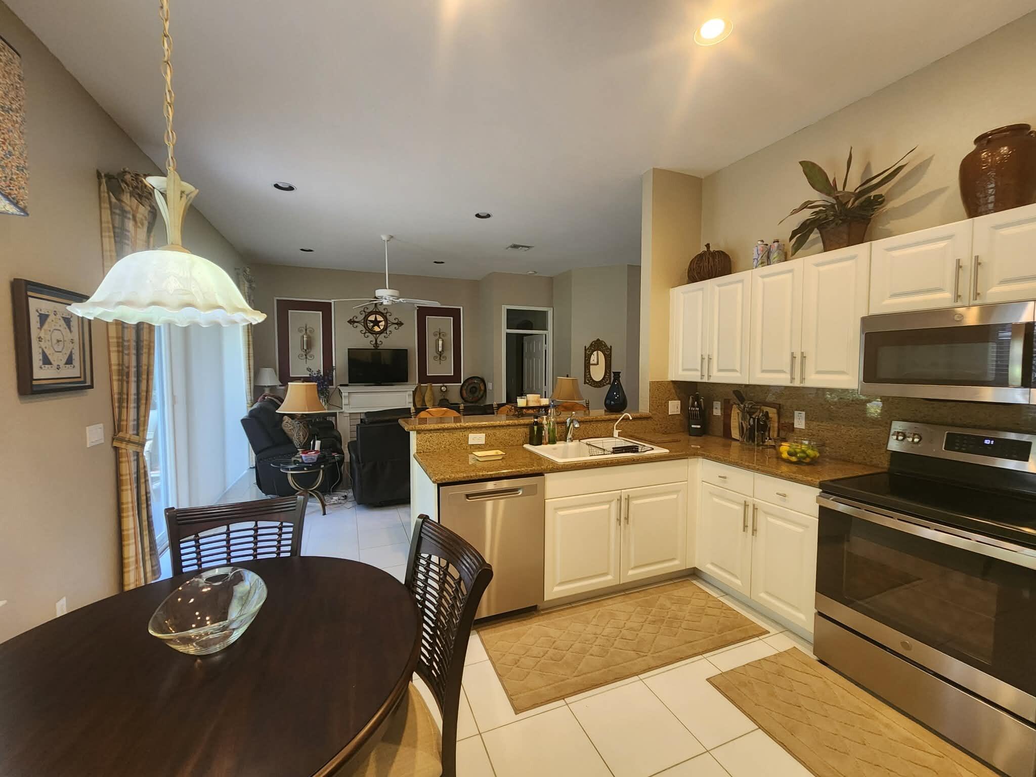 7940 Rockford Road Boynton Beach, FL 33472 - Photo 6 of 24 att.tVjG78u7cin7_2QhDiMXy5b85x74DIsU8xYl