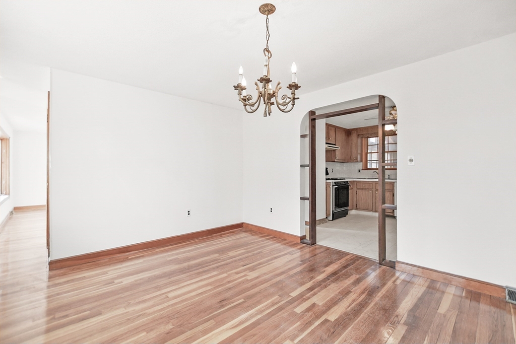 114 Partridge Road Billerica, MA 01821 - Photo 10 of 18