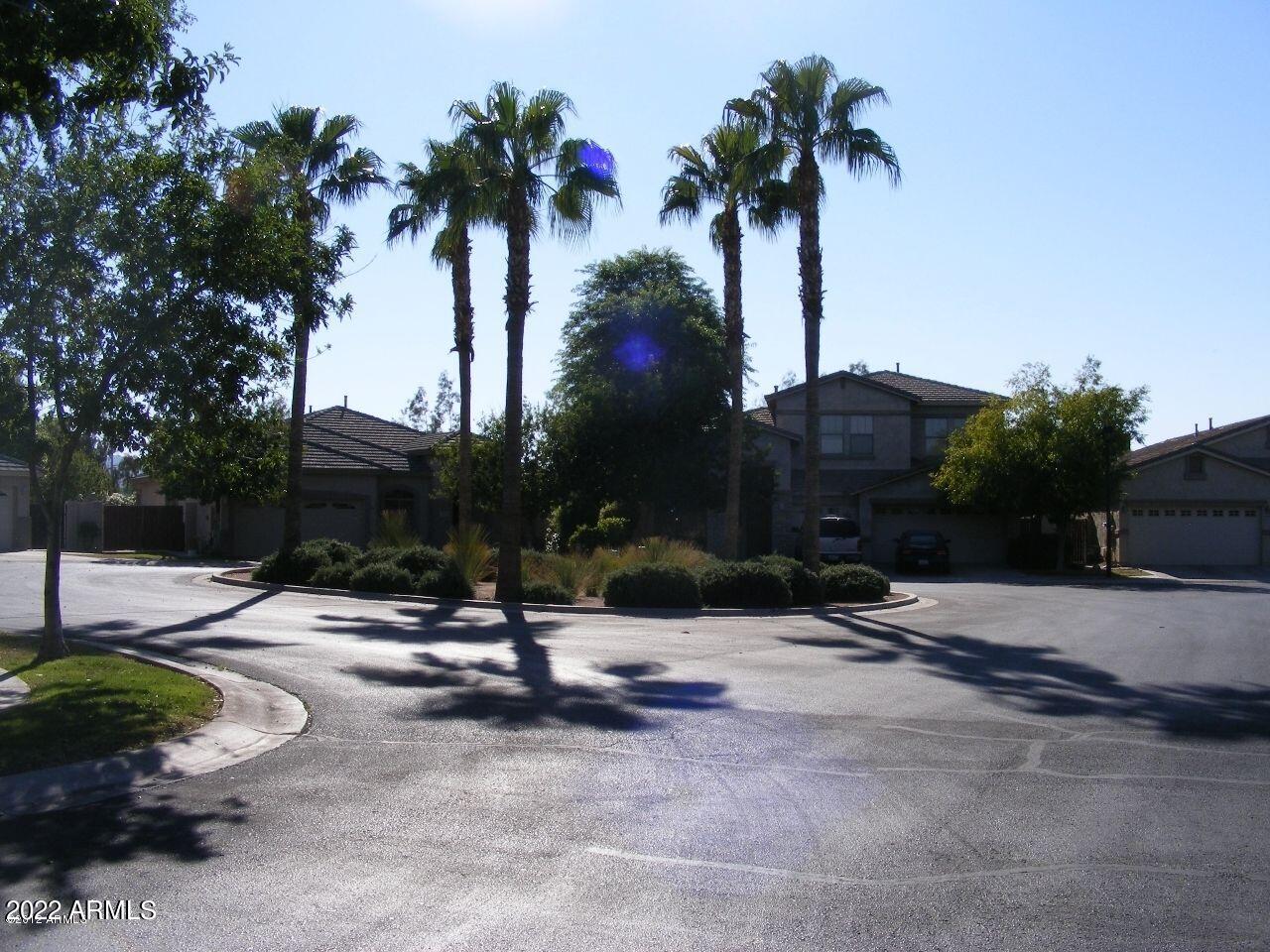 2422 East Darrel Road Phoenix, AZ 85042 - Photo 6 of 6 20121004161629236614000000-o