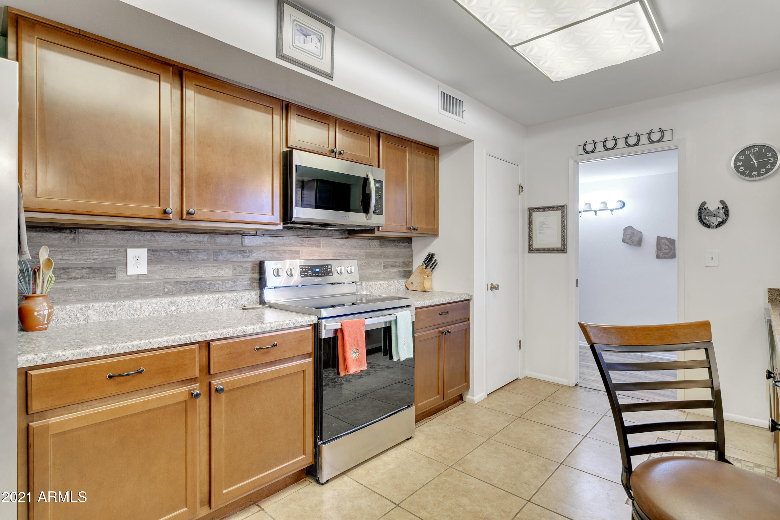 10701 West Hatcher Road Sun City, AZ 85351 - Photo 6 of 32 Nice Remodel