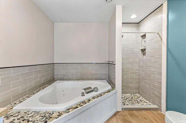 $349,900 | 51948 Winding Waters Lane North, Elkhart, IN 46514