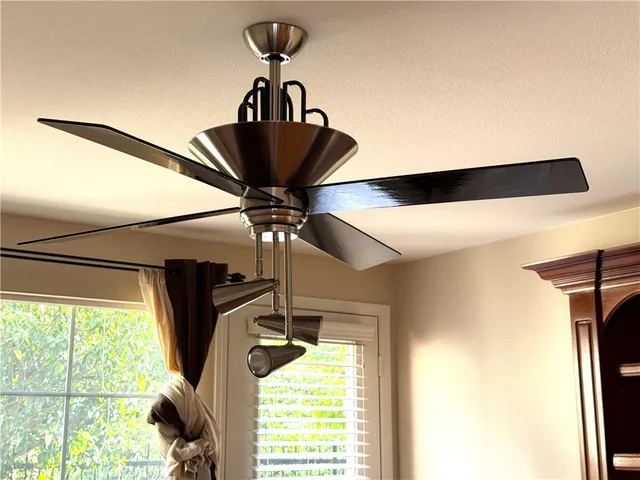 $5,700 | 2 Honeydew, Irvine, CA 92603