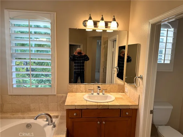 $5,700 | 2 Honeydew, Irvine, CA 92603