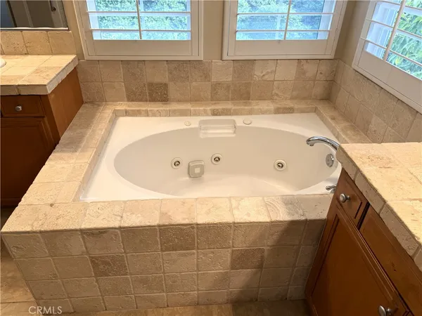 $5,700 | 2 Honeydew, Irvine, CA 92603