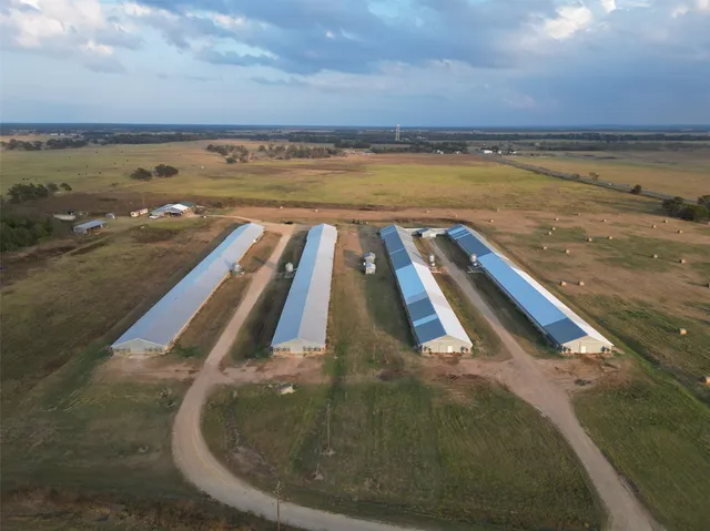 $1,700,000 | 4541 East Fm 485, Cameron, TX 76520