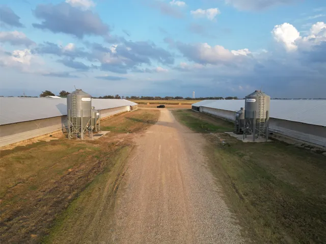 $1,700,000 | 4541 East Fm 485, Cameron, TX 76520