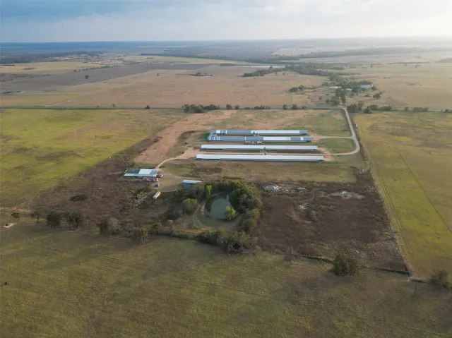 $1,700,000 | 4541 East Fm 485, Cameron, TX 76520