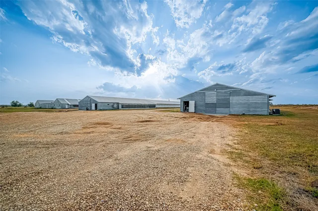 $1,700,000 | 4541 East Fm 485, Cameron, TX 76520