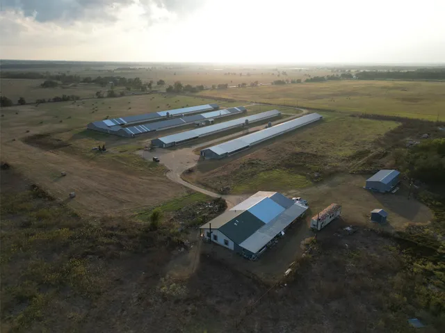 $1,700,000 | 4541 East Fm 485, Cameron, TX 76520