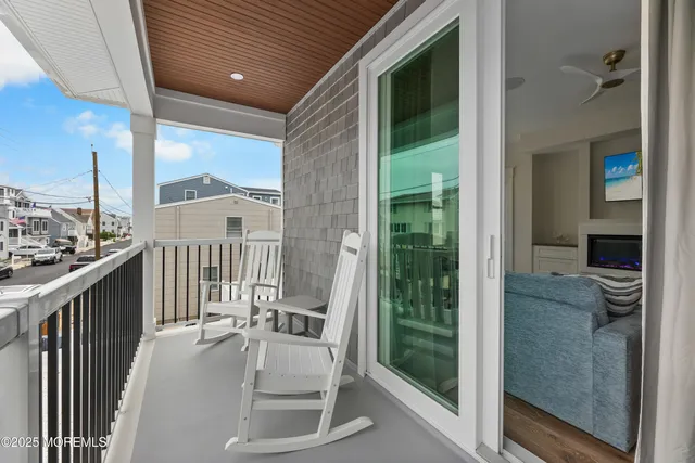 $3,850,000 | 18 Mea Lane, Beach Haven, NJ 08008