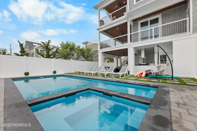 $3,850,000 | 18 Mea Lane, Beach Haven, NJ 08008