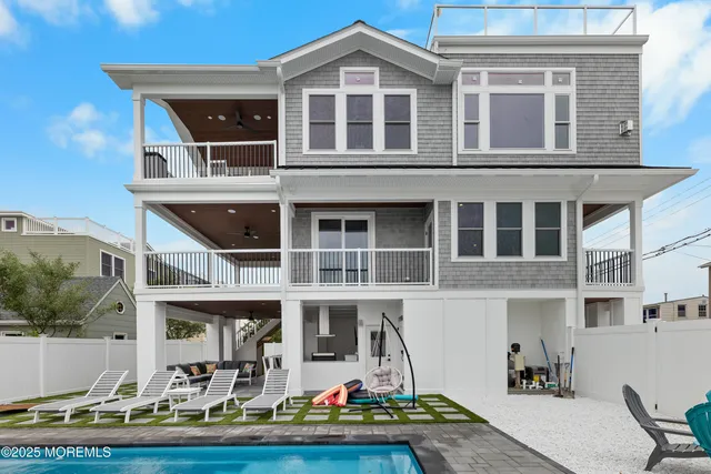 $3,850,000 | 18 Mea Lane, Beach Haven, NJ 08008
