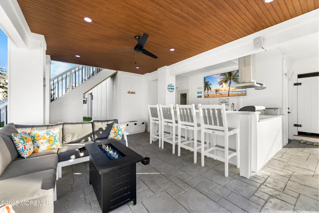 $3,850,000 | 18 Mea Lane, Beach Haven, NJ 08008