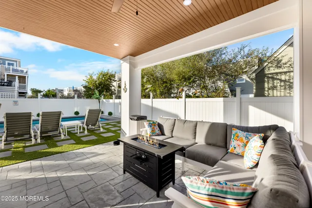 $3,850,000 | 18 Mea Lane, Beach Haven, NJ 08008