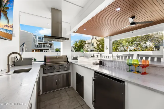 $3,850,000 | 18 Mea Lane, Beach Haven, NJ 08008