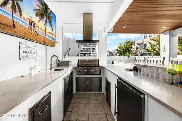 $3,850,000 | 18 Mea Lane, Beach Haven, NJ 08008