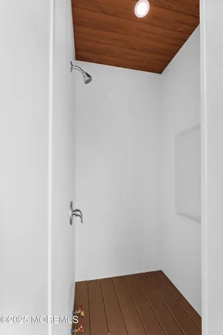 $3,850,000 | 18 Mea Lane, Beach Haven, NJ 08008