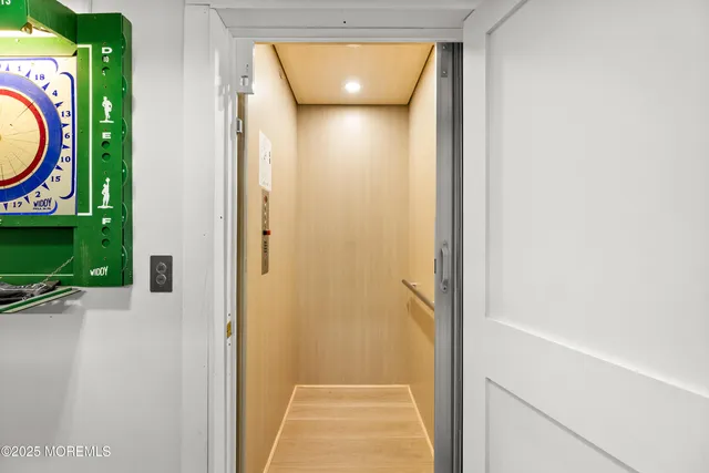 $3,850,000 | 18 Mea Lane, Beach Haven, NJ 08008