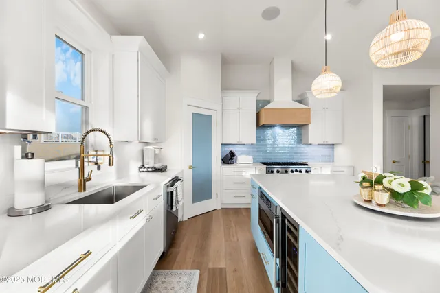 $3,850,000 | 18 Mea Lane, Beach Haven, NJ 08008