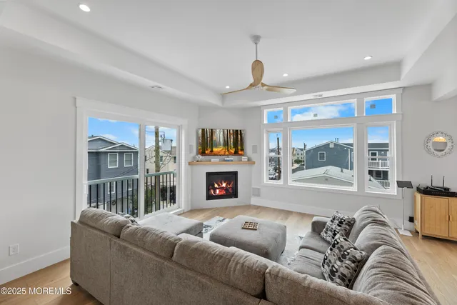 $3,850,000 | 18 Mea Lane, Beach Haven, NJ 08008