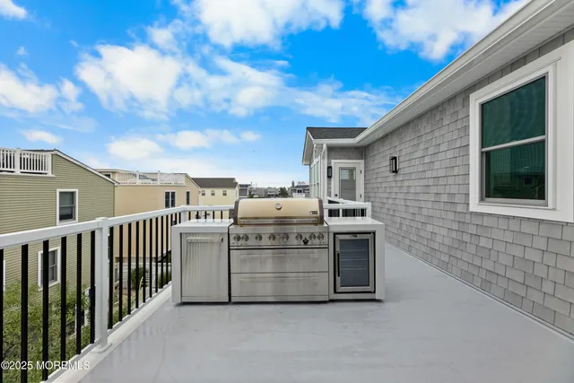 $3,850,000 | 18 Mea Lane, Beach Haven, NJ 08008