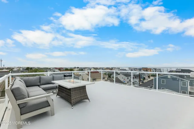 $3,850,000 | 18 Mea Lane, Beach Haven, NJ 08008